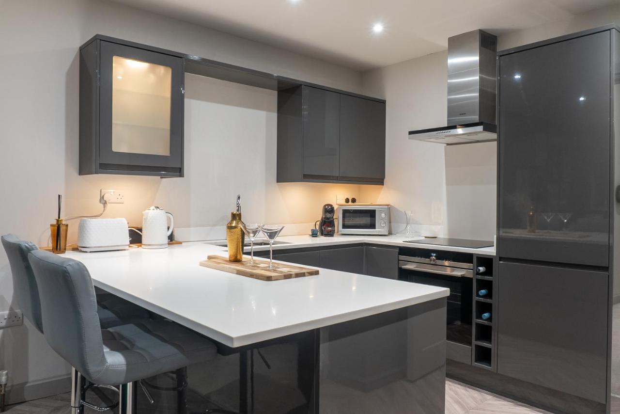 Spring Mount Huge Luxury Full Apartment- Harrogate Centre-Two Extremely Comfy Kingsize Bedrooms-Fully Equipped Modern Kitchen-Cosy Living Room With Huge Tv Extérieur photo
