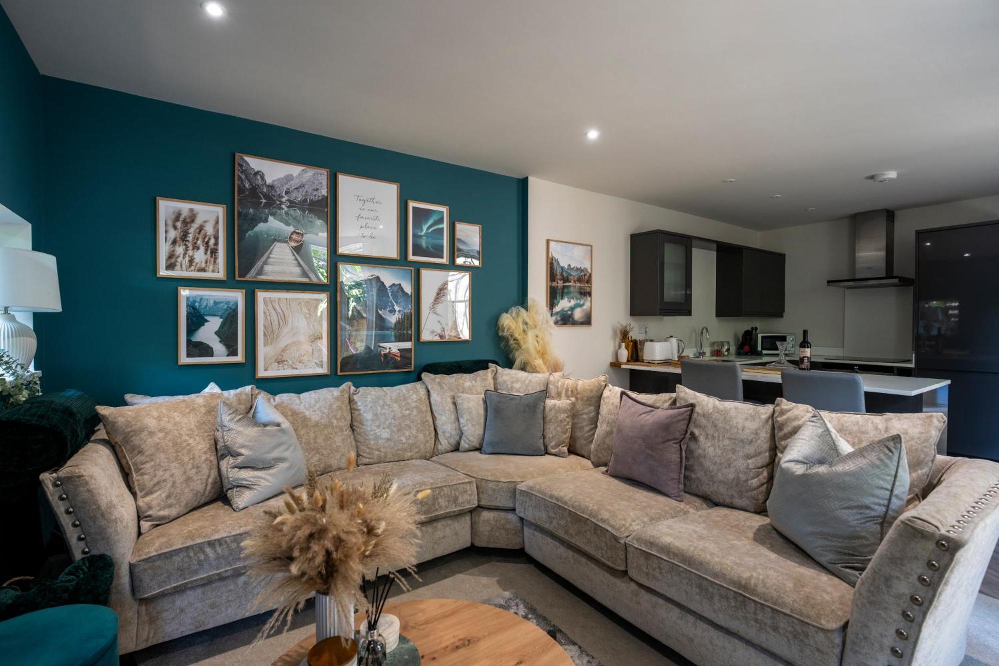 Spring Mount Huge Luxury Full Apartment- Harrogate Centre-Two Extremely Comfy Kingsize Bedrooms-Fully Equipped Modern Kitchen-Cosy Living Room With Huge Tv Extérieur photo